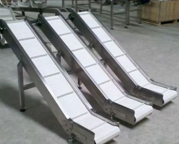 網(wǎng)帶輸送機.jpg 網(wǎng)帶輸送機.jpg