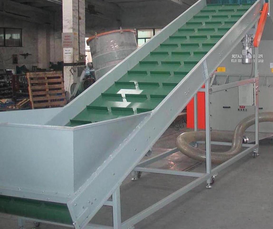 皮帶輸送機1.jpg 皮帶輸送機1.jpg