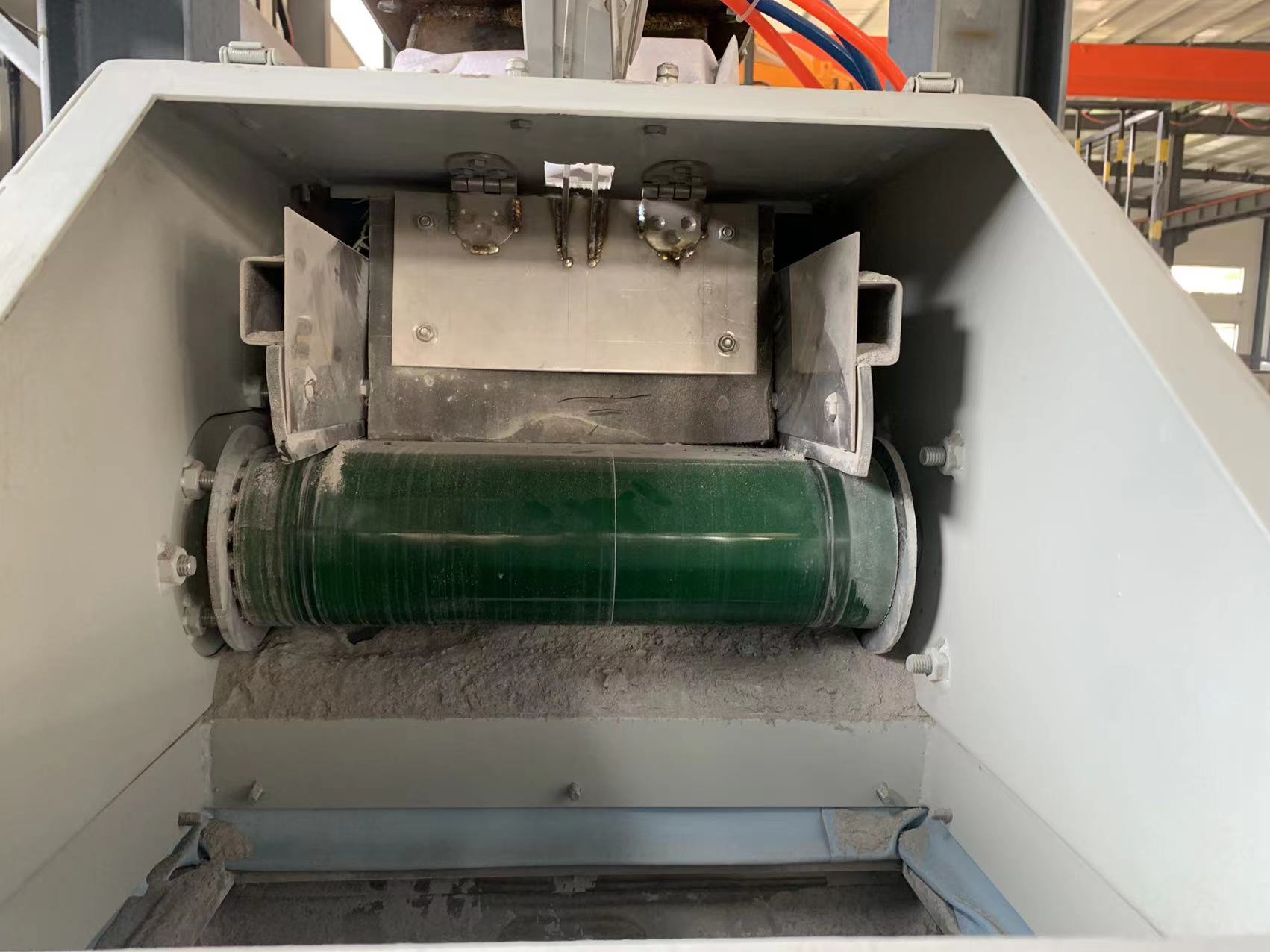 濟寧皮帶輸送機,青島樂途行工業設備有限公司.jpg 濟寧皮帶輸送機,青島樂途行工業設備有限公司.jpg